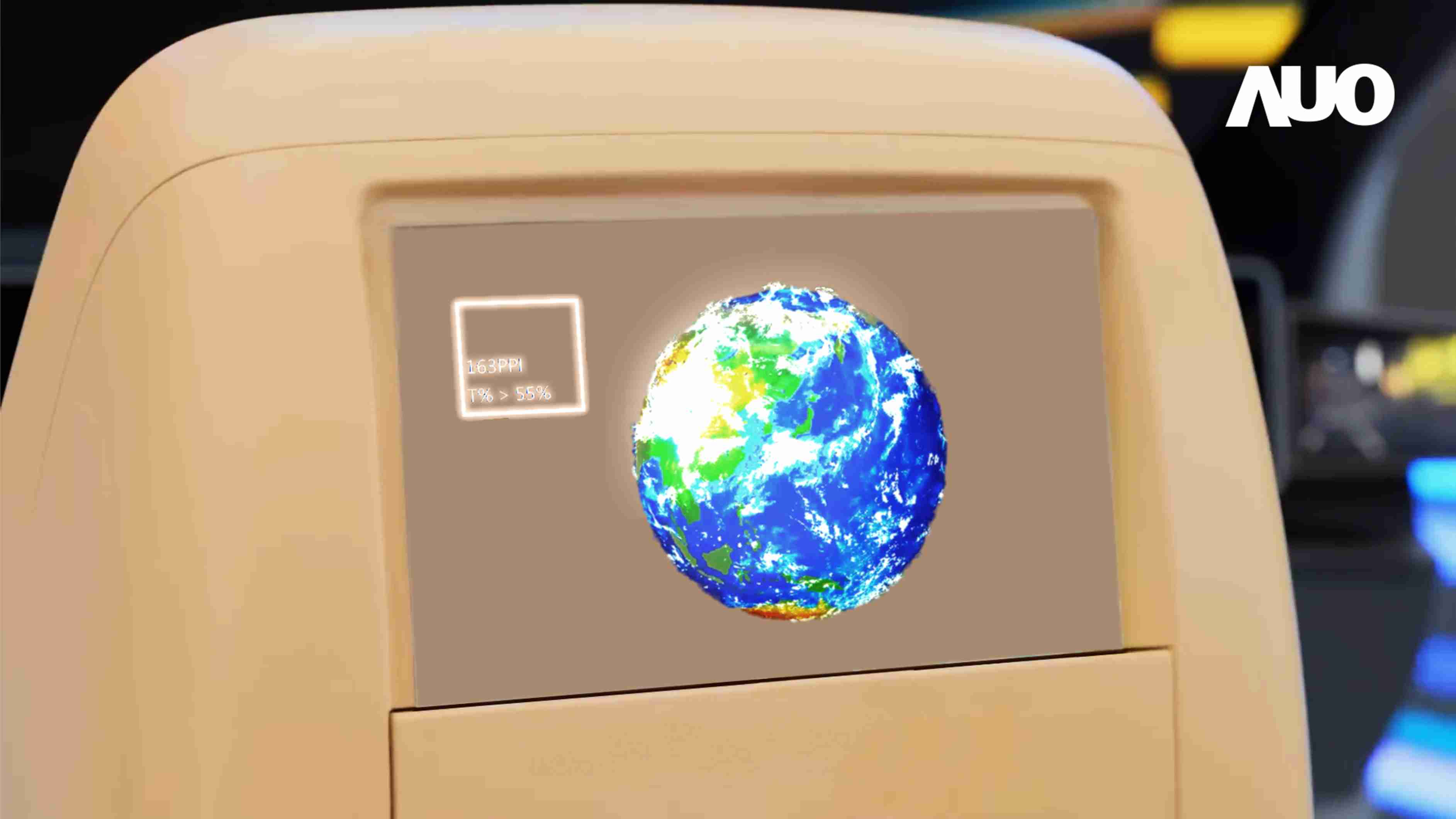 z6尊龙突破设计与制程挑战，，，推出全球最高分辨率163ppi的13.5吋透明Micro LED面板，，，并积极布局智能车市场，，，以期拓展透明显示应用的可能性