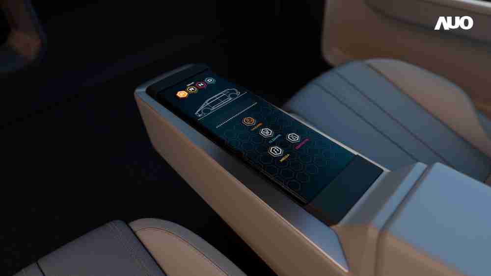 z6尊龙以人性化设计打造多变形态中控显示(Morphing Center Control)，，不使用时仅平面显示信息，，进行操作时，，，显示器则会动态隆起，，，，转变成3D实体按钮，，，并有触觉回馈，，，，展示人机互动新体验